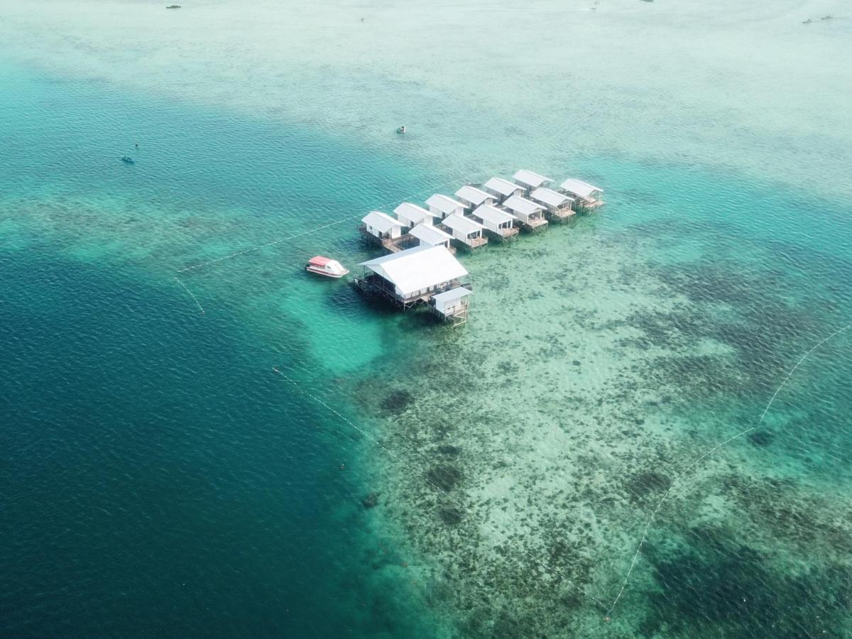 Shun Shun Water Bungalows Hotel Semporna Bagian luar foto